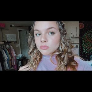 Meet your Posher, Katelyn